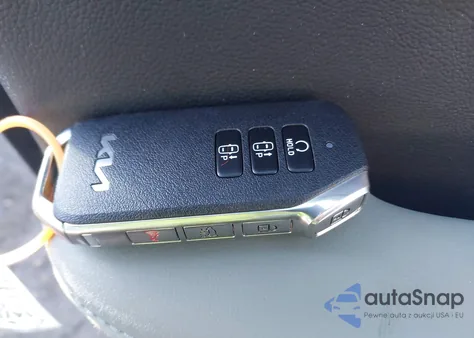 2024 Kia Sportage Plug-In Hybrid X-Line Prestige from USA, damaged, VIN KNDPZDDH2R7169467